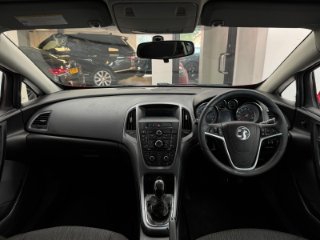 /photos/11342/4a7811cc-64a3-4044-b3a3-b85452a43150_i320x240.jpg
